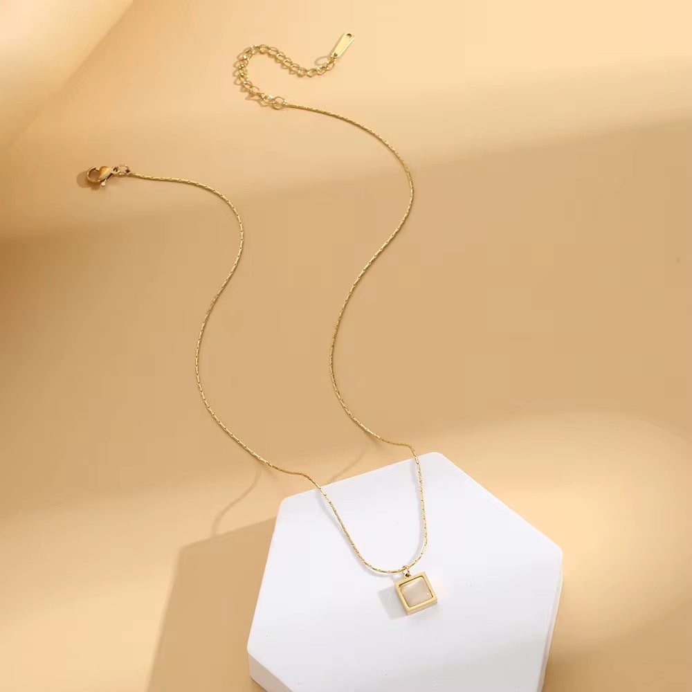 Minimalist Gold Square Pendant Necklace
